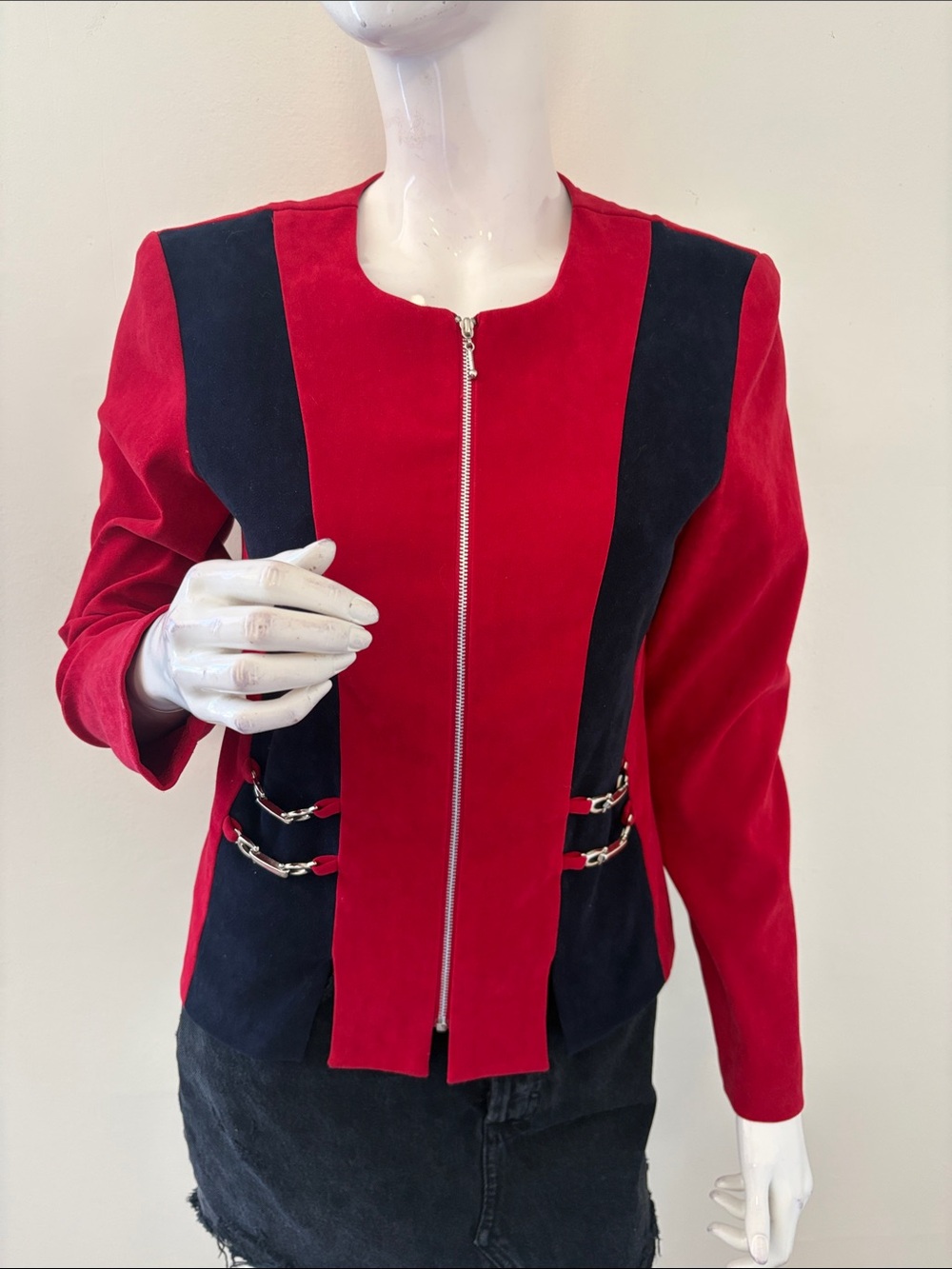 Vintage Fashion Bug Red & Black Zip-Front Jacket w Gold Tone Chain Accents